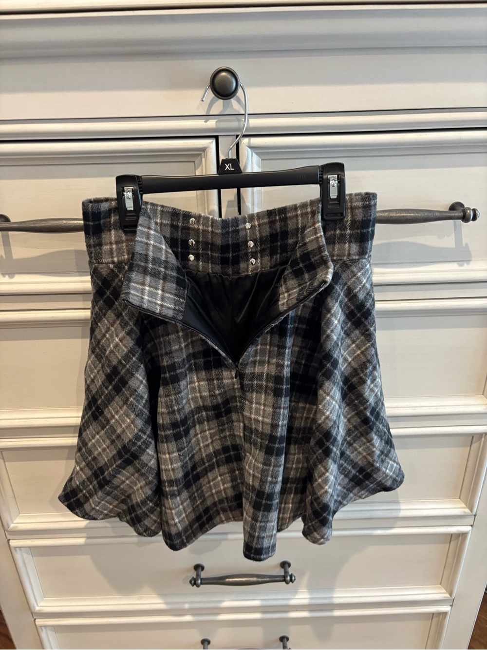 Plaid Lace-Up Flared Skirt - Gray - Picture 3 of 3